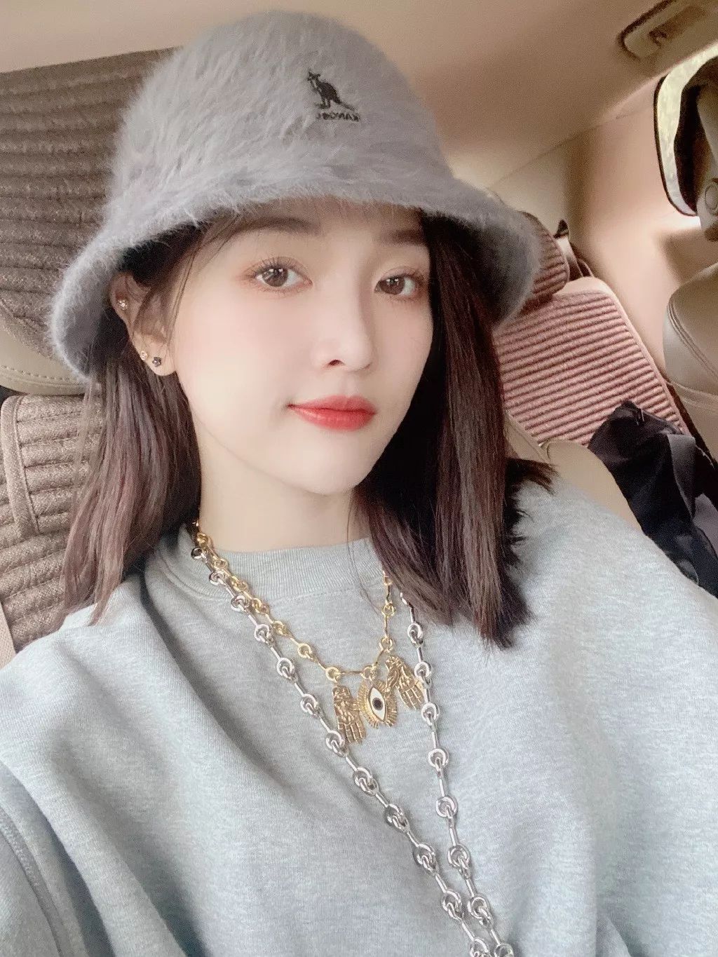 今年女明星穿的是什么衣服,今年女明星流行衣服