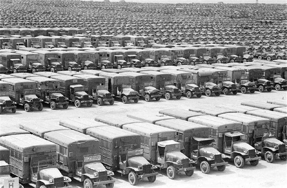 二战中的波兰为什么会被德苏侵占,波兰二战前是怎么惹上四个邻国的