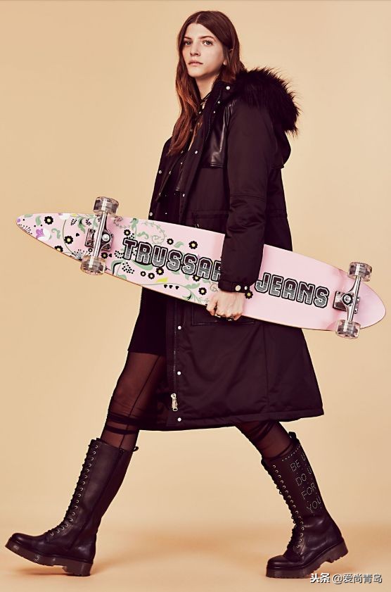 深圳万象城人山人海原视频,万象城最近有什么新闻