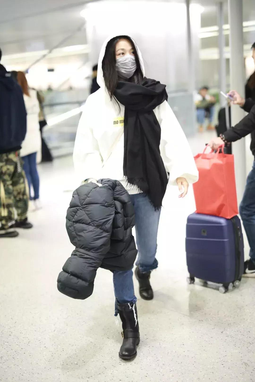 冬季爆款洋气羊绒围巾,这款新潮羊绒围巾温暖又漂亮