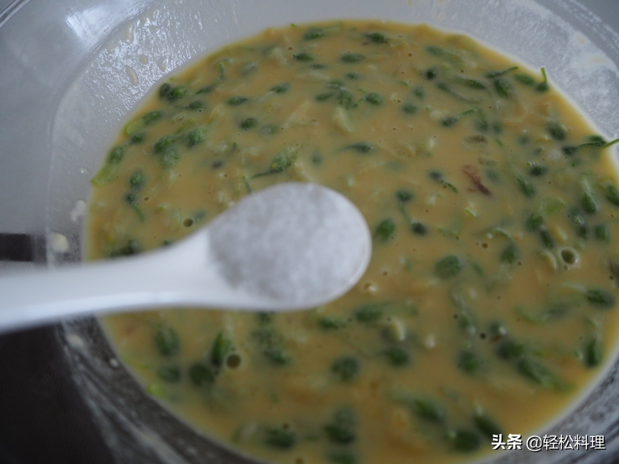 槐花这样做又酥又脆又美味,槐花的六种做法