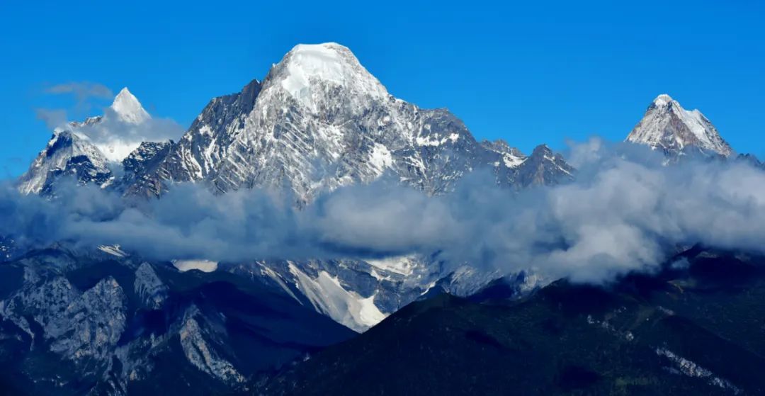 洛克徒步木里到稻城翻的是哪座山,秘境四川甘孜