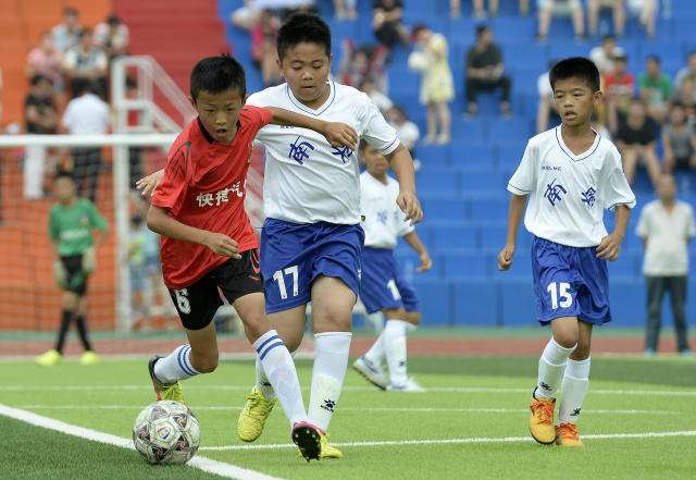 学足球有捷径走吗,要学足球该从何练起