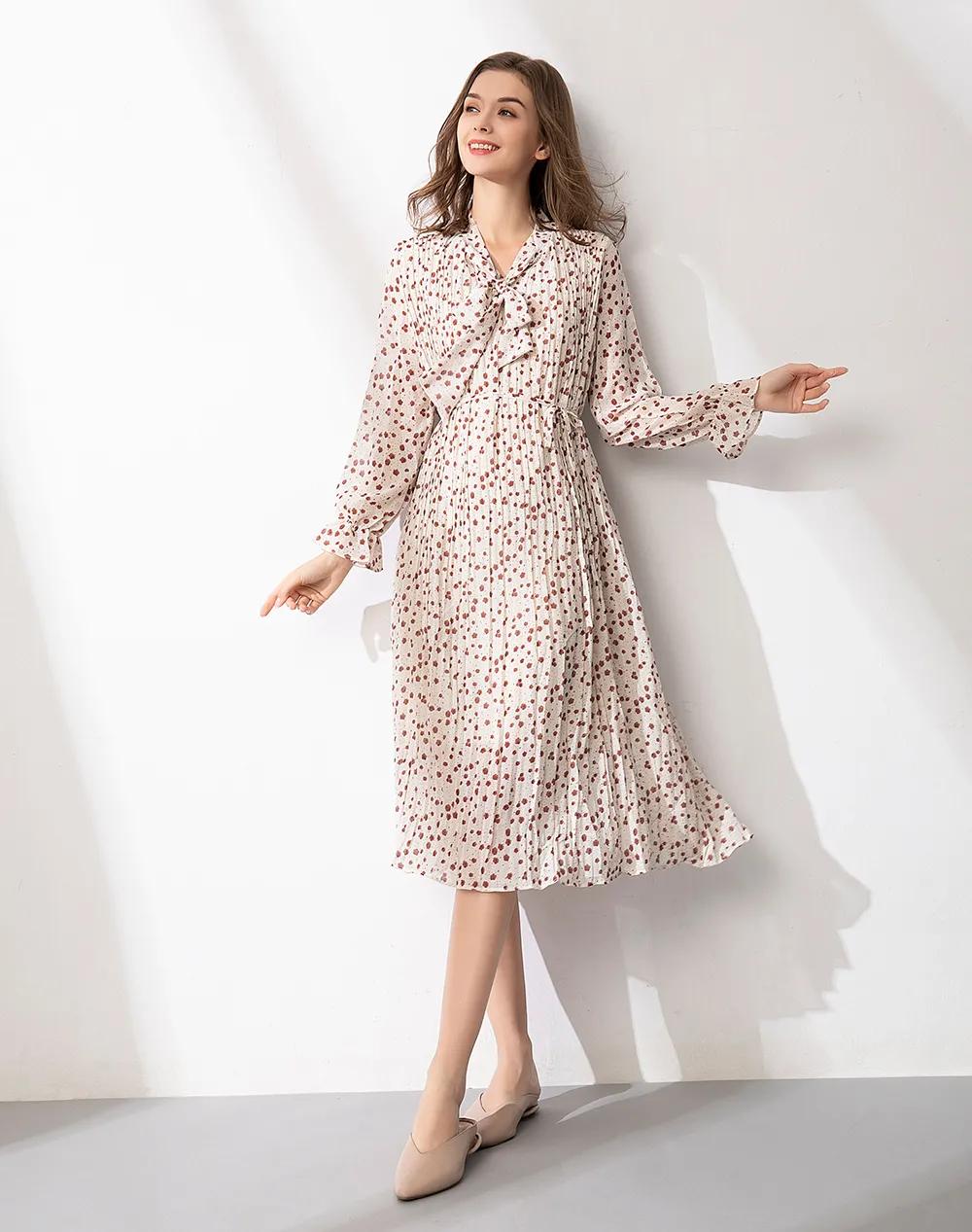 碎花裙这样选好看又显气质,浪漫碎花裙