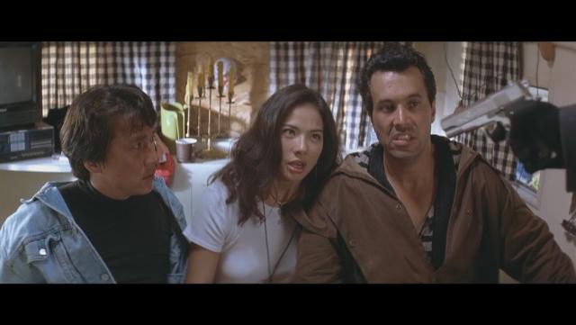 1995年成龙不要命的一跳，拿下8230万票房，让好莱坞也竖起大拇指