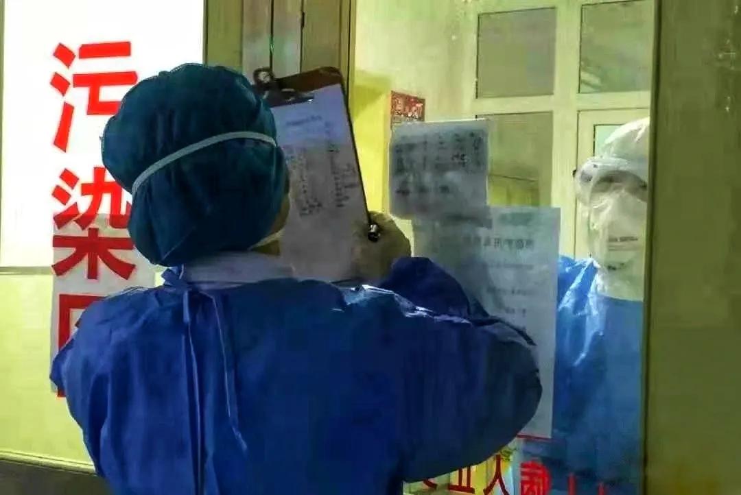 基层党组织和广大党员冲锋在前,基层党组织和一线党员