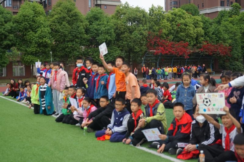 成都小学校园足球联赛,双流区实验小学足球联赛启动仪式