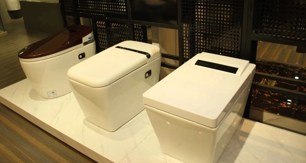 马桶上方冲水有两个按钮,马桶上冲水的两个按钮有什么区别