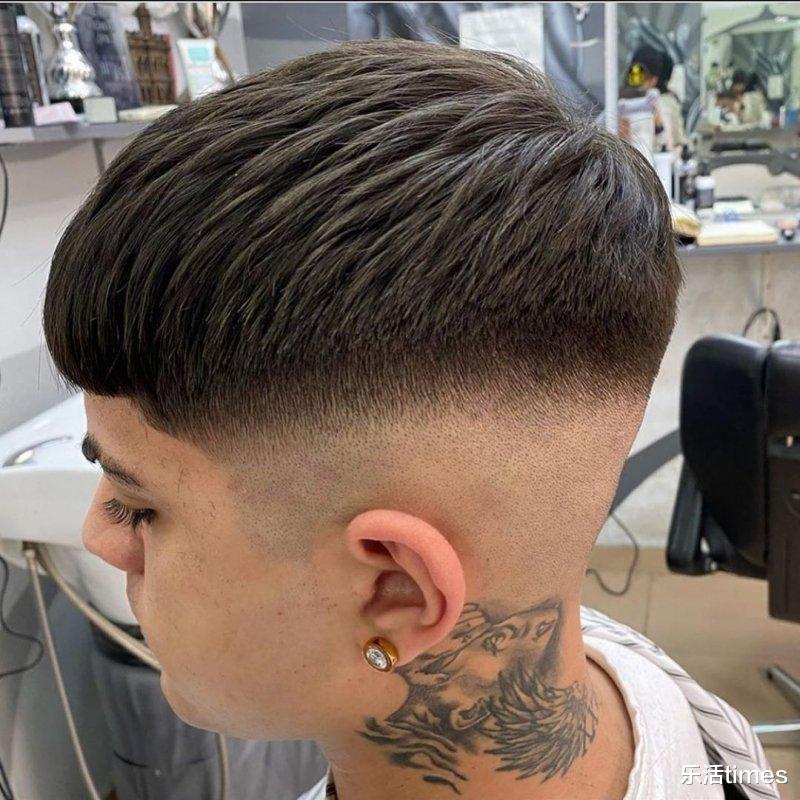 栗子头剪裁2022年男发型最流行,中式栗子式发型男2020流行发型