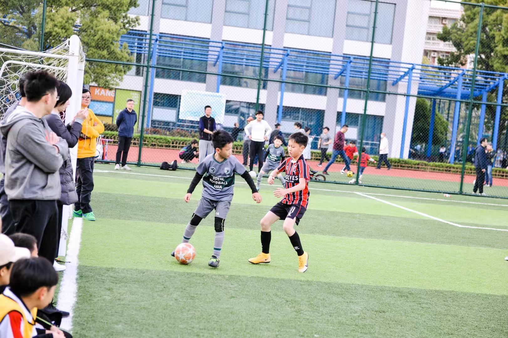 8月青少年足球邀请赛,春日篮球赛