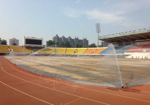 草坪自动喷淋系统喷头原理,公园草坪喷淋系统施工材料