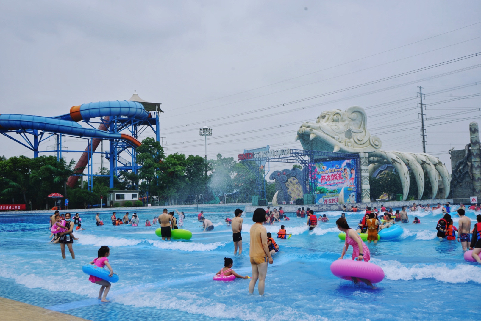 苏州乐园夜场游玩攻略,苏州乐园攻略玩的人多不