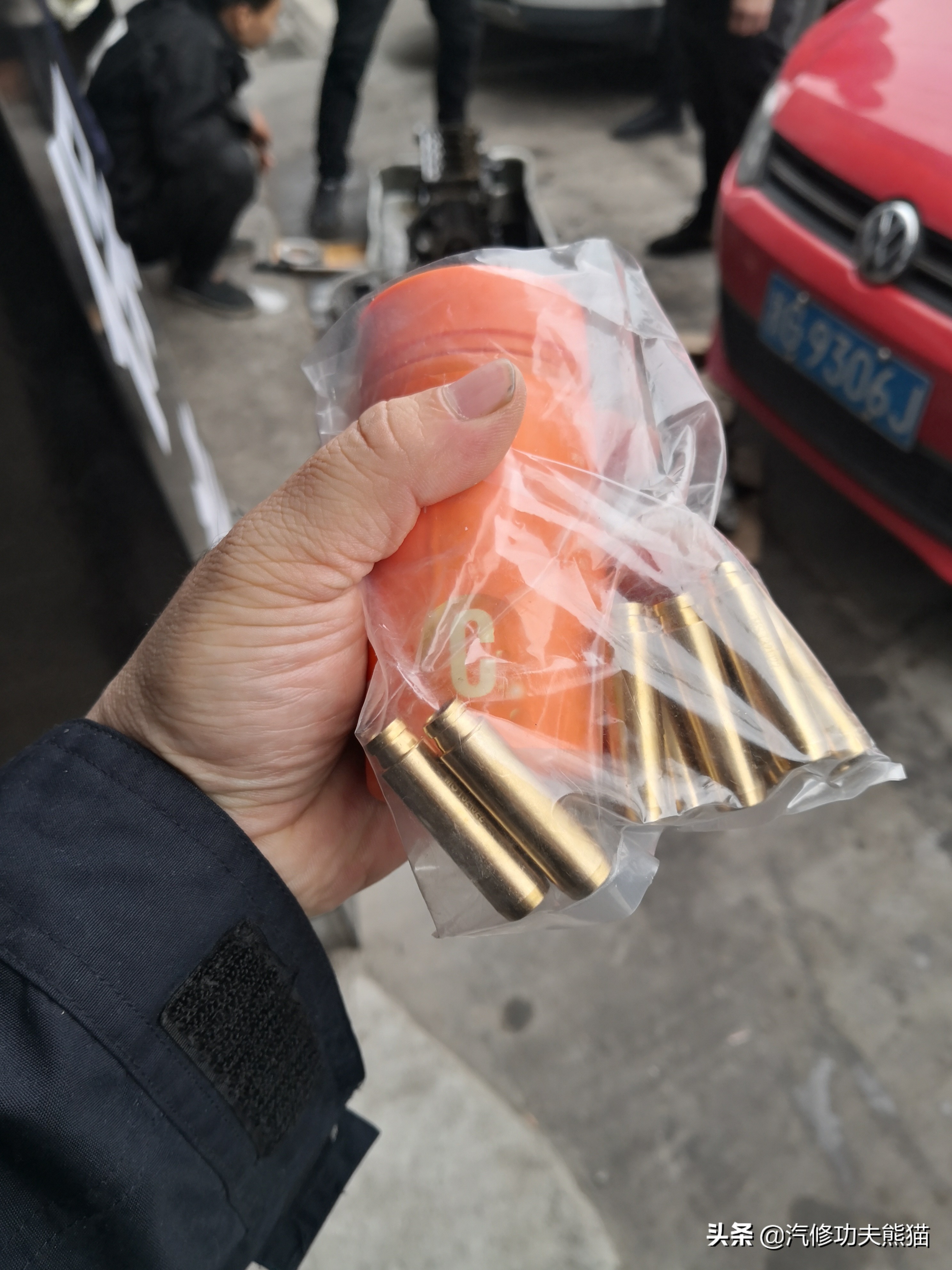 dsg双离合起步抖动有异响,大众帕萨特3.0v6发动机烧机油