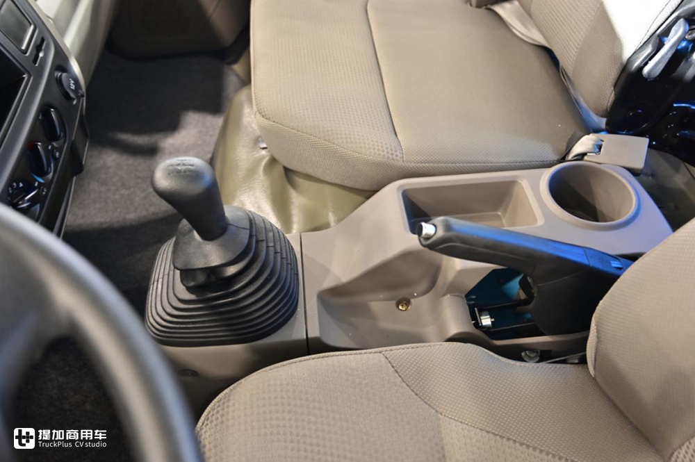 五十铃江铃凯运宽体,江铃凯运和五十铃轻卡区别