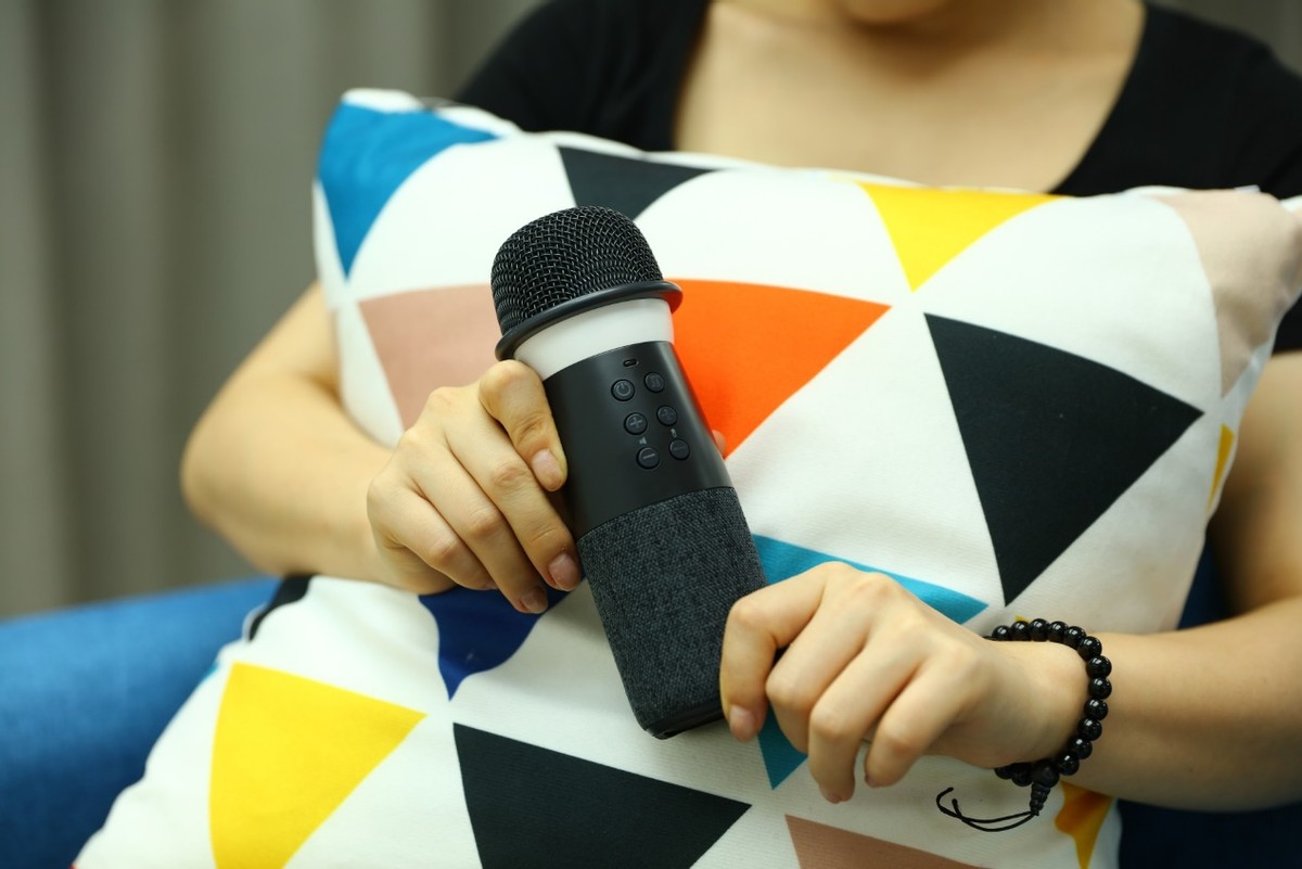 轰趴气氛组，唱吧G1在家就能畅享好声音