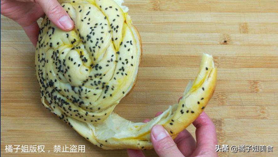 电饭锅不要只煮米饭了，教你用“电饭锅蒸馒头”，吃一次就上瘾