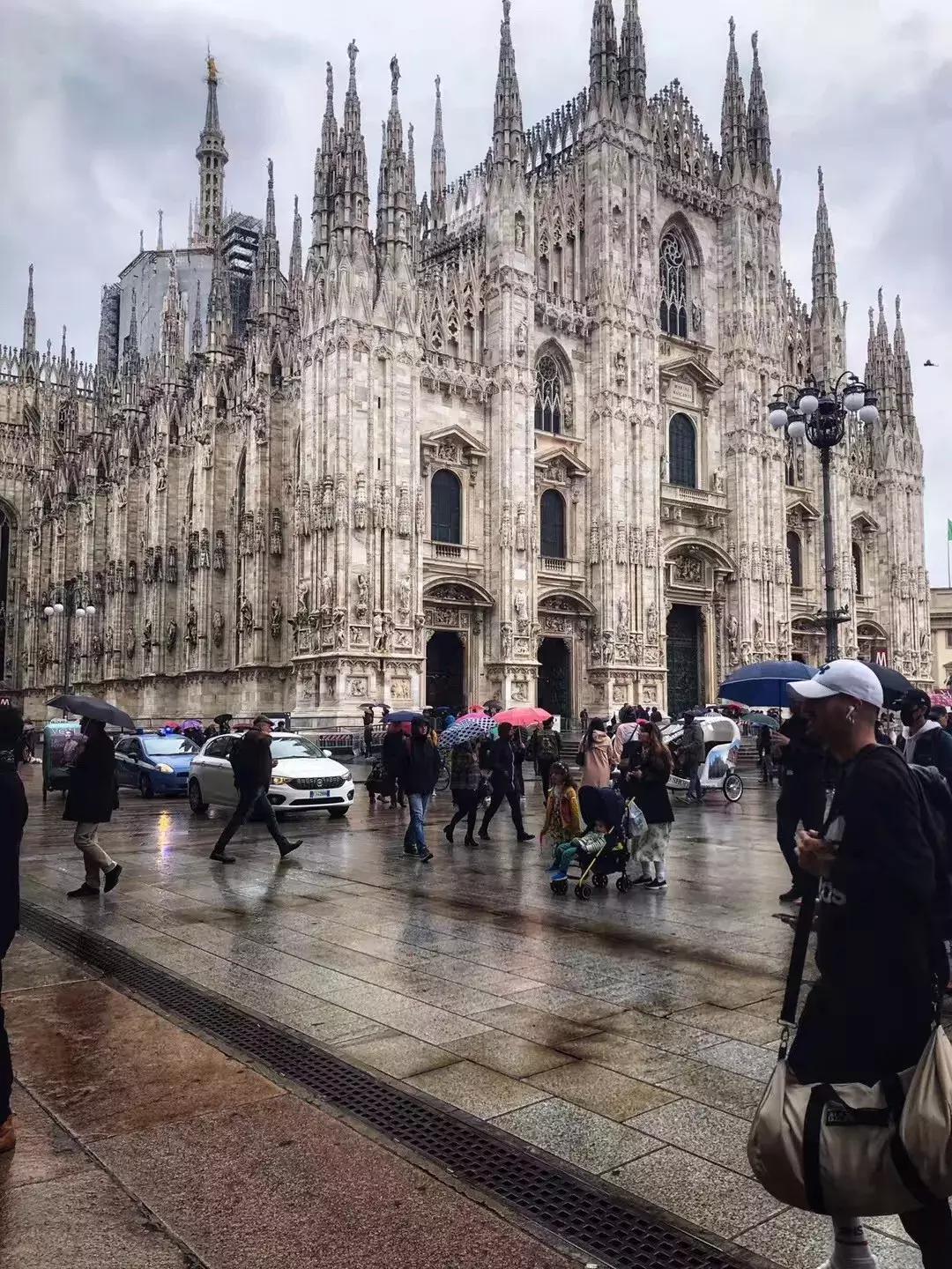 米兰展极简灯,米兰展惊艳的设计