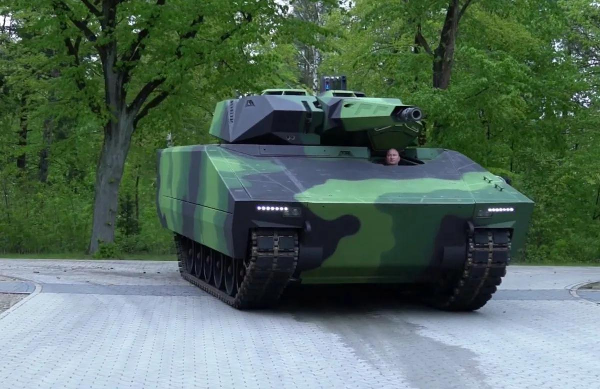 世界上防护能力最强的装甲车,最新山猫kf41步兵战车