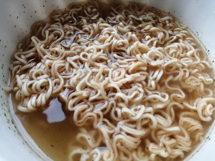 日本宅家方便面 (国外方便面推荐好吃又便宜)