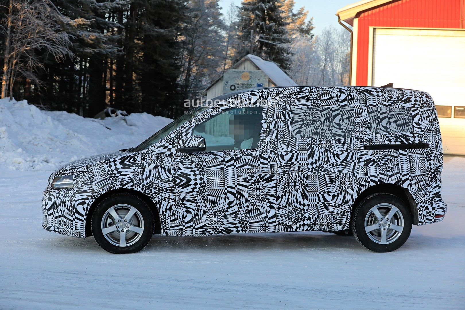 换装MQB平台外观更时尚，全新一代大众开迪渲染图曝光