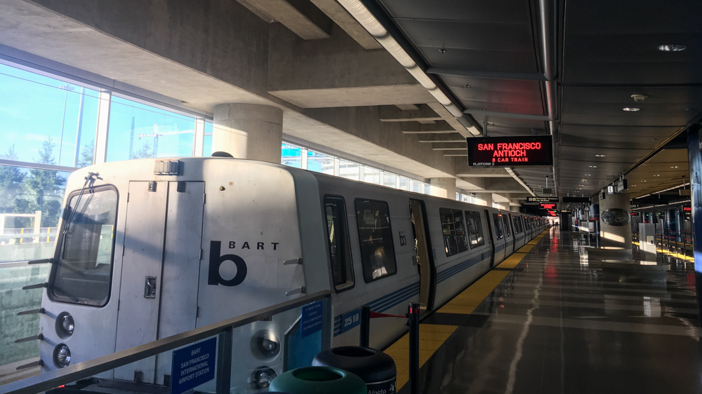 美国联合航空攻略,美国航空和美国联合航空哪个好