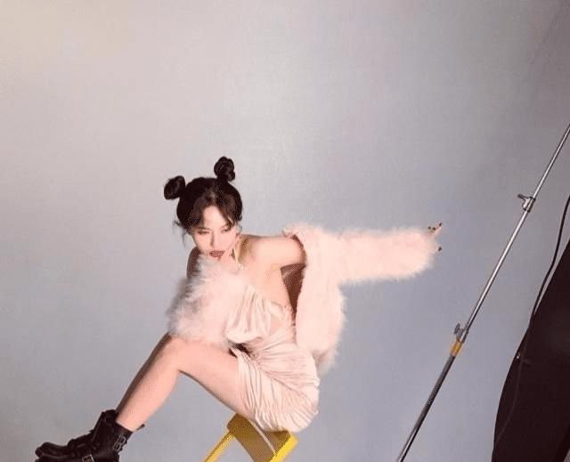 ck内衣大使金泫雅,ck代言人金泫雅内衣