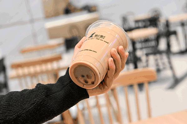 中心广场美食推荐下午茶 (一日三餐美食广场)