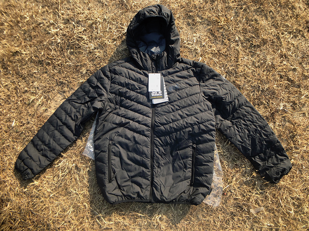北面和狼爪羽绒服哪个比较好一点,狼爪羽绒服评测