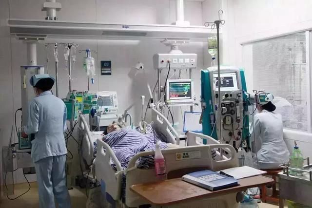 如果小孩误食应该采取怎样的措施,孩子误食东西的急救方法