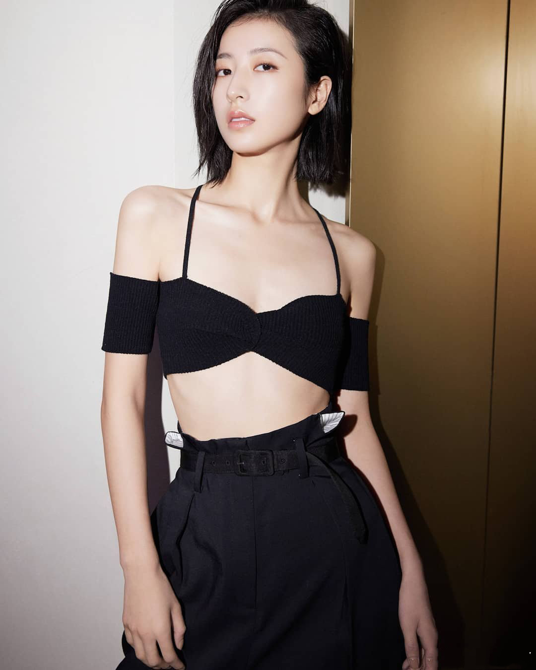 周雨彤气场穿搭,周雨彤很酷的视频