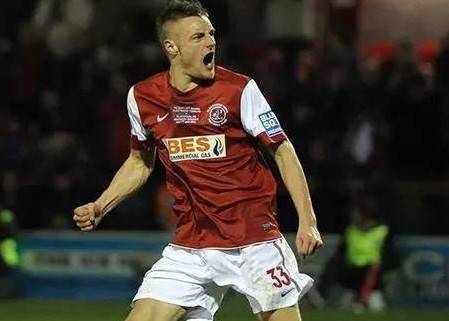 足坛历史百大巨星瓦尔迪,足坛十大神锋瓦尔迪