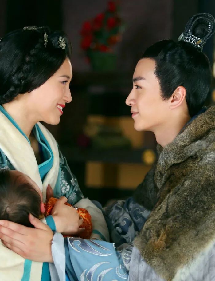 年下男为啥喜欢大龄女,大龄男女的真实感觉