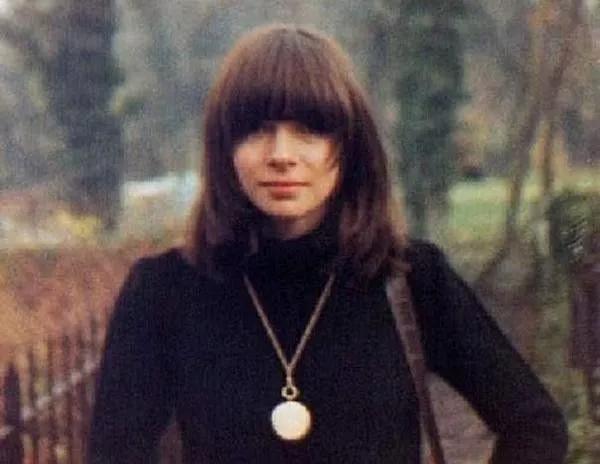 穿普拉达的女王,爱穿普拉达的女魔头中的精神领袖