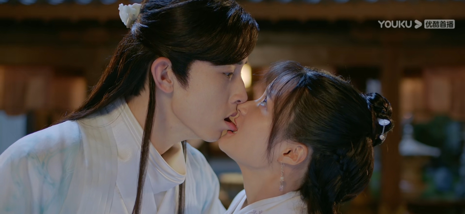 《萦萦夙语亦难求》：自恋少爷追腹黑侍女，反转不断，爆笑不止