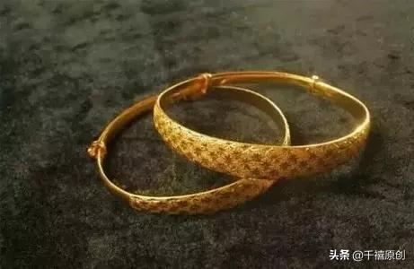 金镯子出现白斑,金镯子有白斑怎么解决