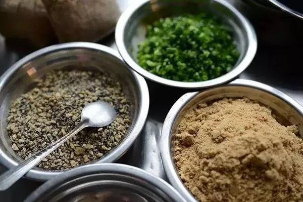 哪里的青团最正宗,青团哪个牌子最好吃