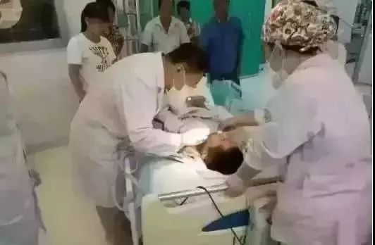 氧化锆全瓷牙的缺点和优点,牙医建议烤瓷不建议全瓷