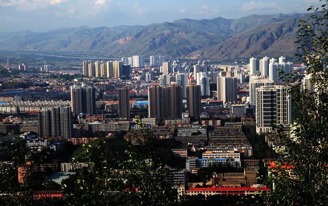 西宁这座城市繁华吗,西宁是怎样一座城