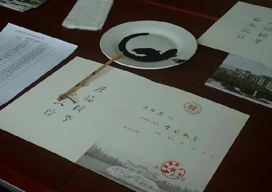 为什么是邮政寄录取通知书,中国邮政送录取通知书速度快吗