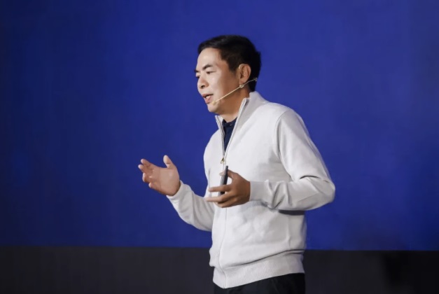 张小龙创造微信的过程,微信之父张小龙最新视频