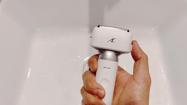 松下小锤子2.0剃须刀怎么样,松下小锤子剃须刀2.0打泡沫