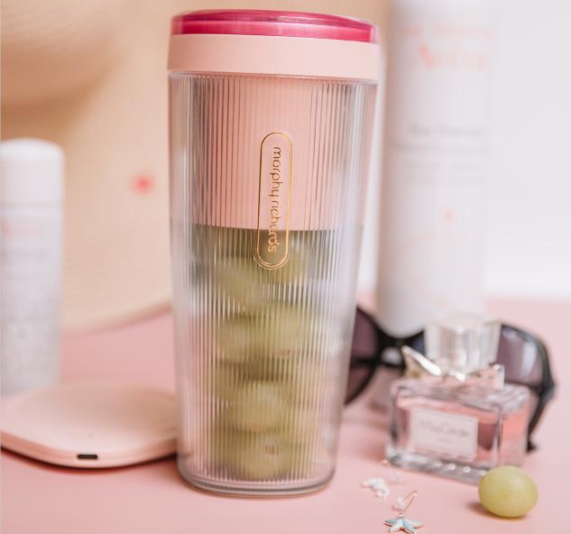 摩飞便携榨汁杯使用视频,摩飞便携榨汁杯做热饮