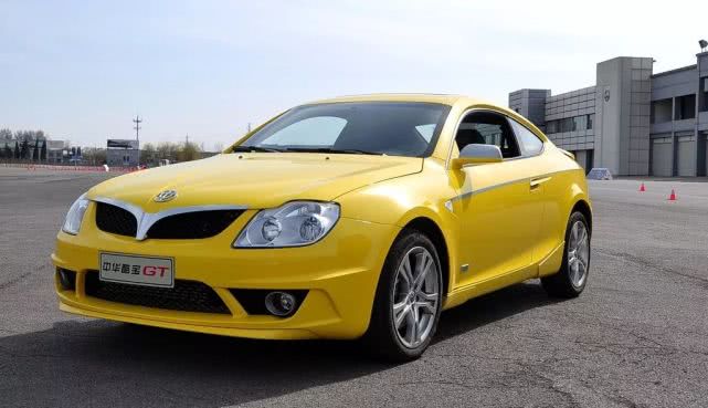 9万块买台进口跑车,用10万买台法系跑车