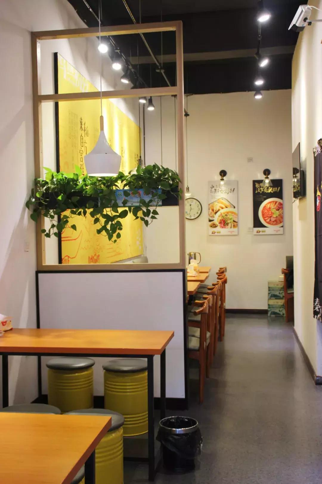 邯郸鸭血粉丝汤南京正宗,小淮娘鸭血粉丝汤营业时间