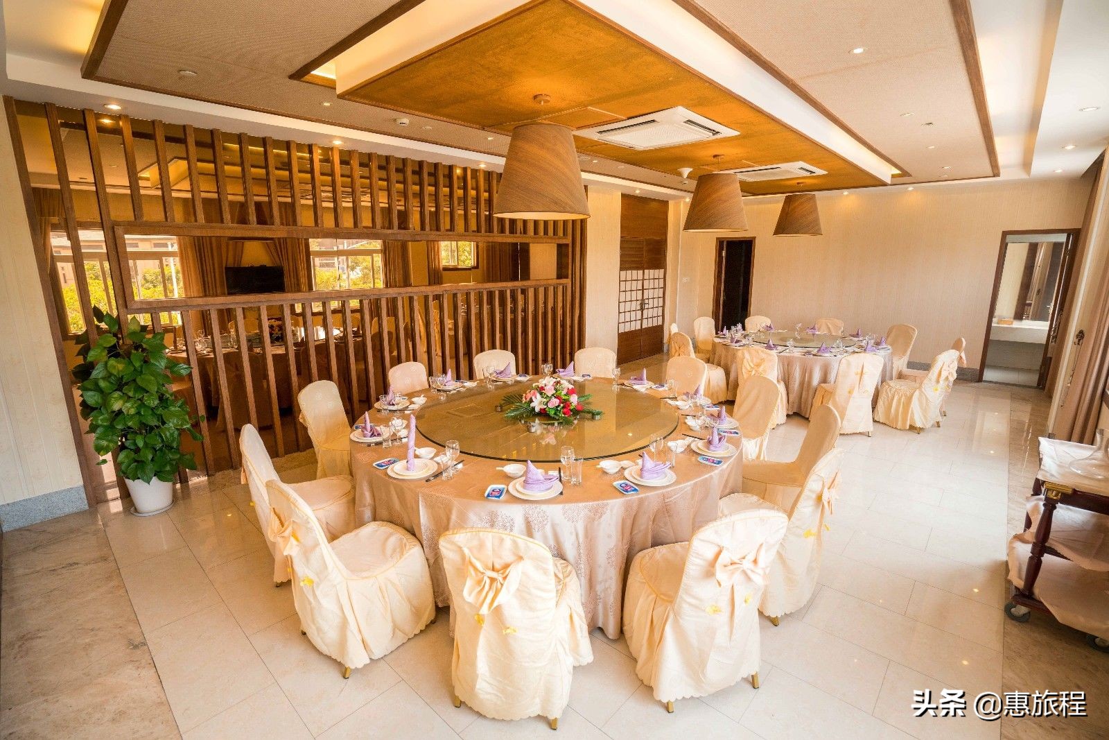 鍘﹂棬澶╂矏娓╂硥閰掑簵,鍘﹂棬澶╂矏娓╂硥鏅偣浠嬬粛