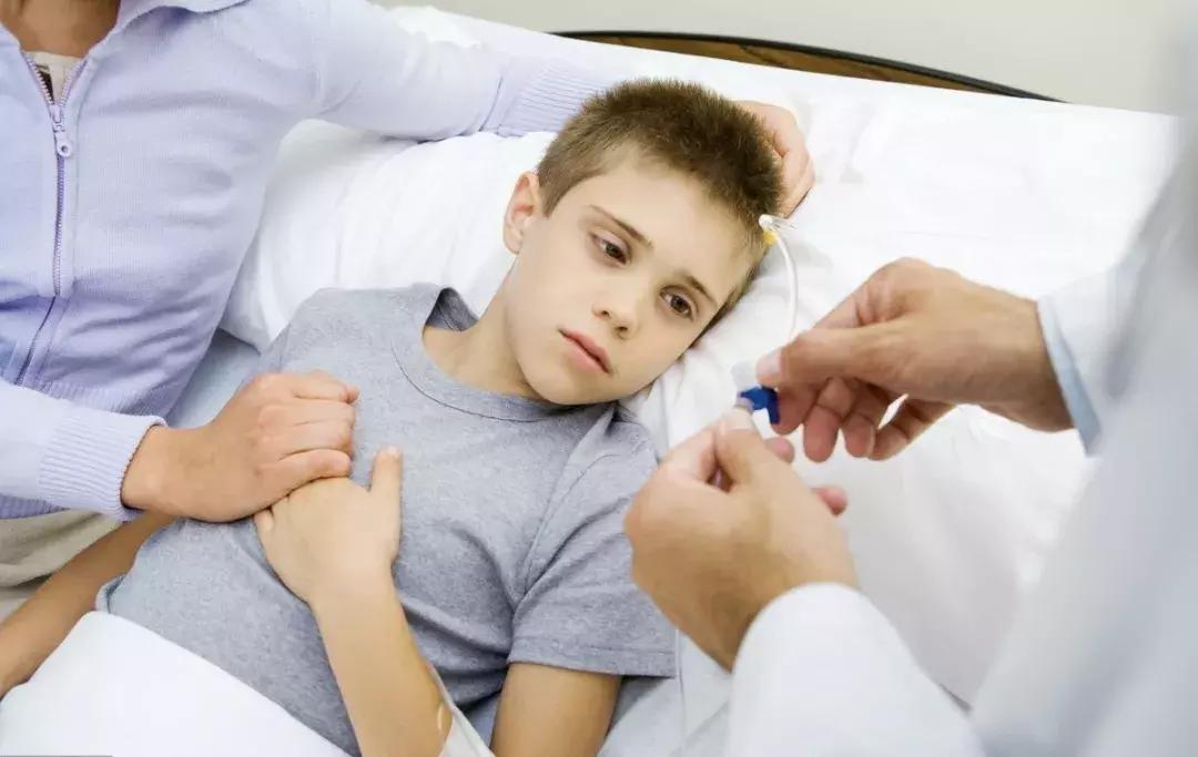 夏天孩子湿疹、腹泻、发烧怎么办？医生说这几个关键要做好