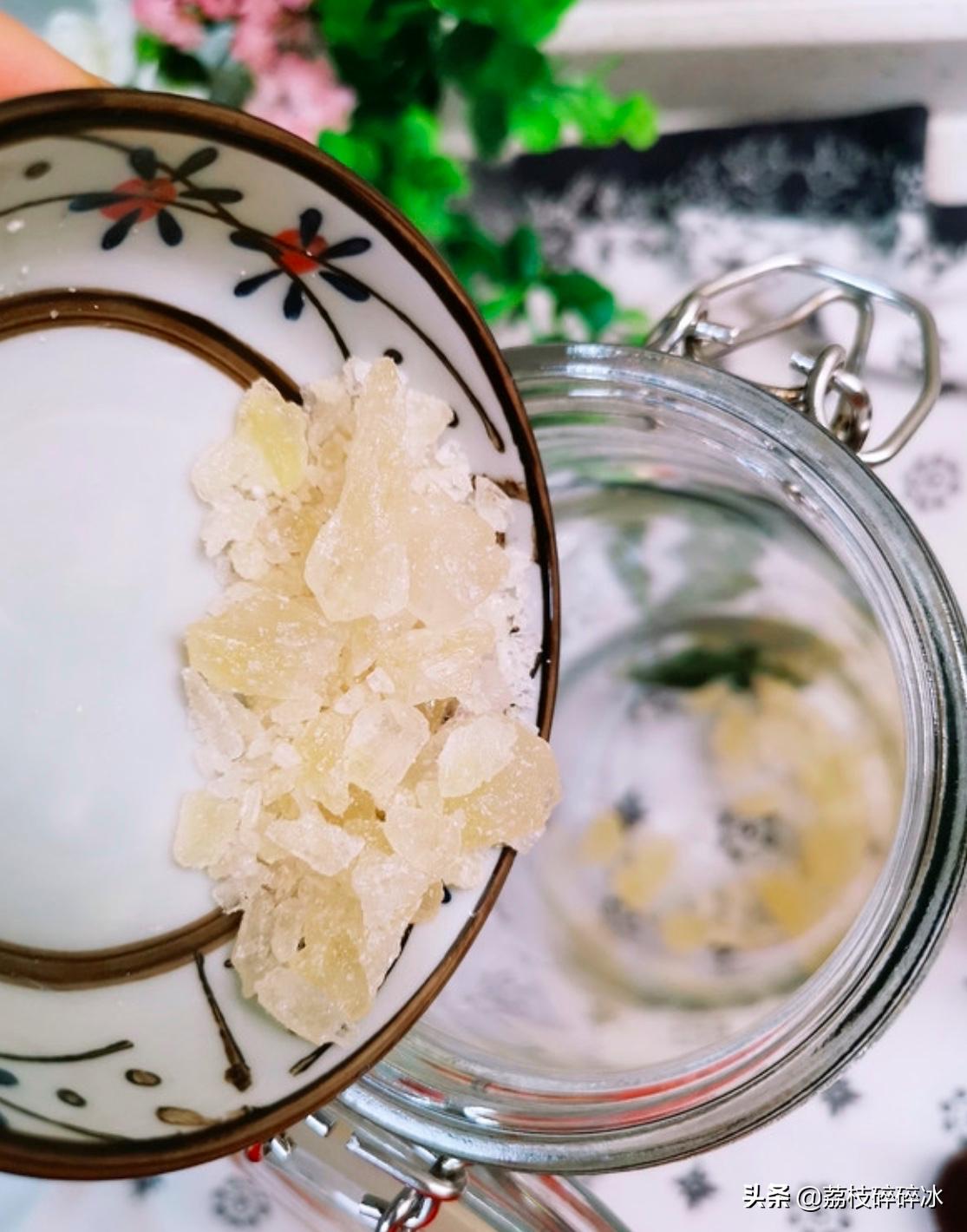 杨梅酒消暑必备,夏天自制饮料杨梅酒好喝吗