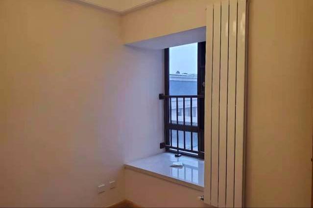 壁挂炉暖气片有水流声怎么解决,暖气片有水流声是什么原因