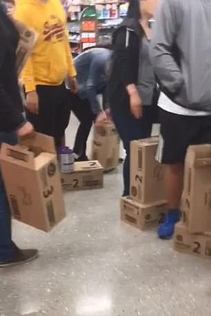 中国人在澳大利亚买奶粉事件,中国人在澳洲买奶粉事件