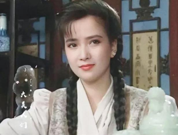 有小梨涡的女星,梨涡明显的女明星